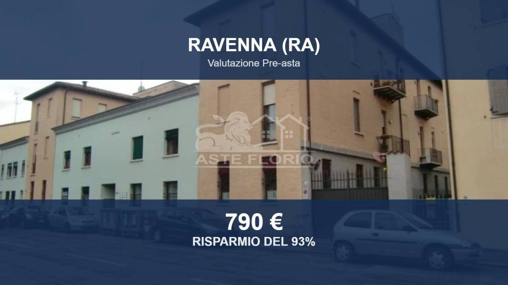 locale commerciale in vendita a Ravenna in zona Centro Storico