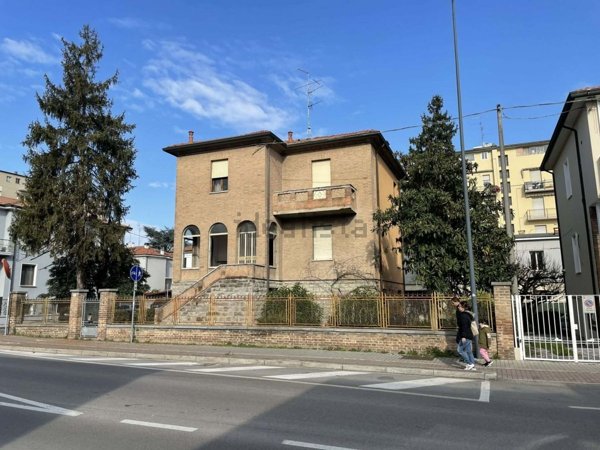 casa indipendente in vendita a Ravenna