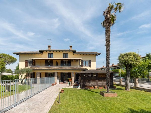 casa indipendente in vendita a Ravenna in zona Classe