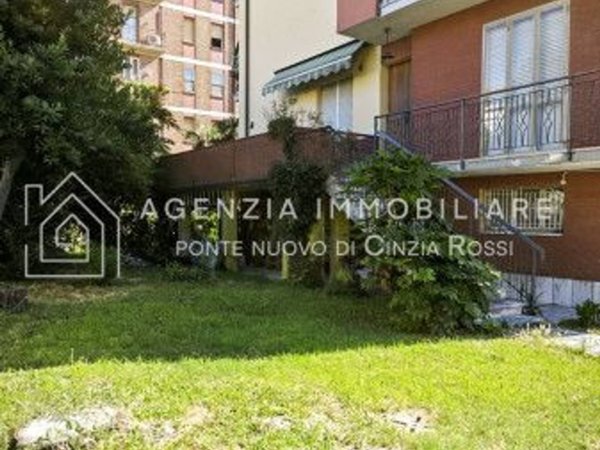 casa indipendente in vendita a Ravenna in zona Centro Storico