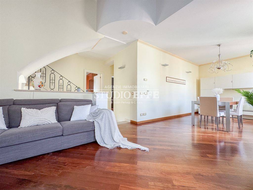 casa indipendente in vendita a Ravenna in zona Centro Storico