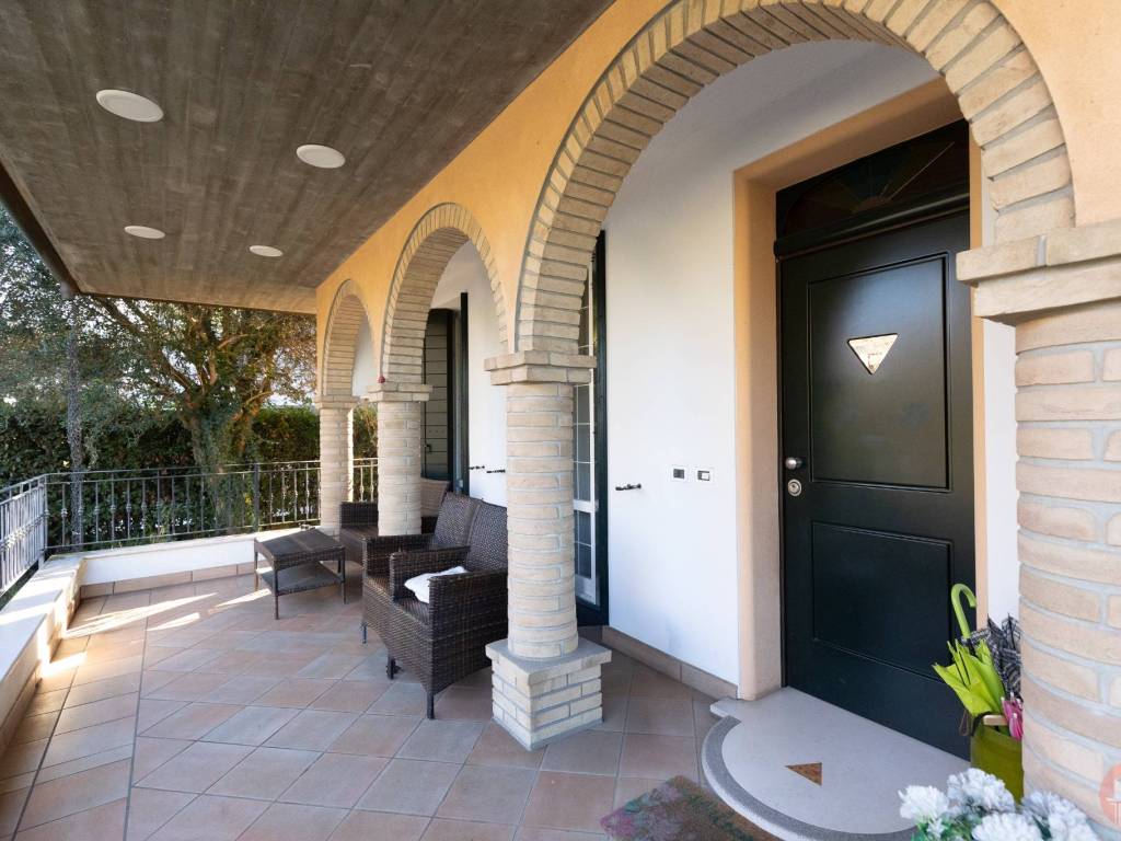 casa indipendente in vendita a Ravenna in zona Borgo Montone