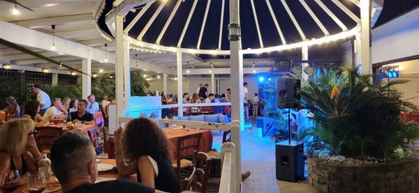 negozio in vendita a Ravenna in zona Lido di Classe