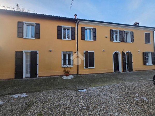 casa indipendente in vendita a Ravenna in zona Ragone