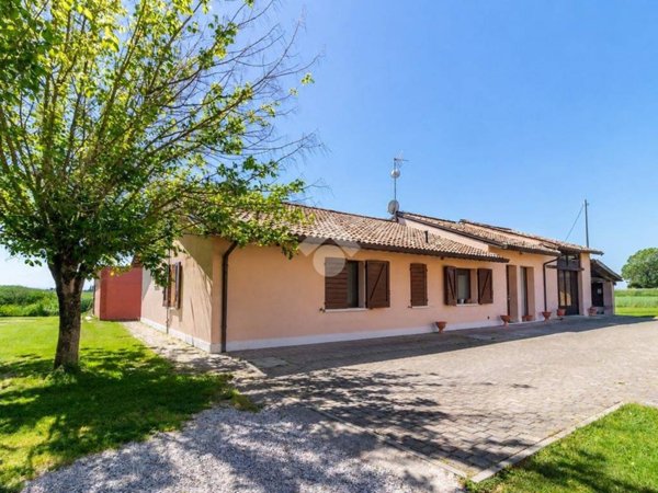 casa indipendente in vendita a Ravenna in zona San Marco