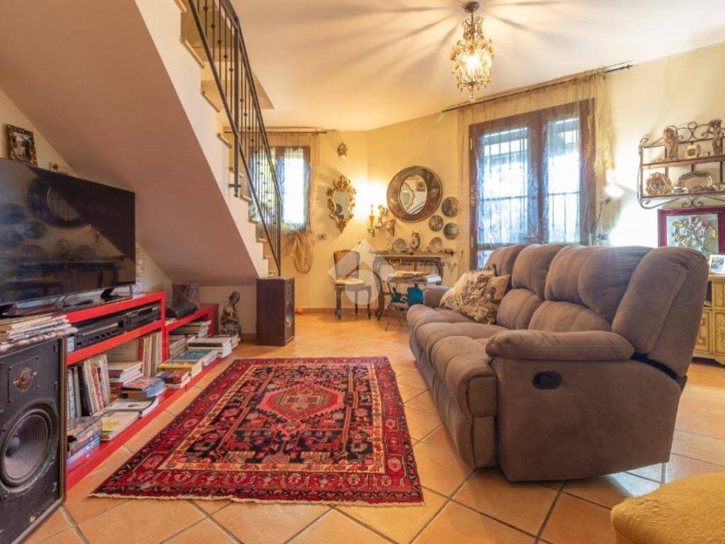 casa indipendente in vendita a Ravenna in zona Borgo Montone