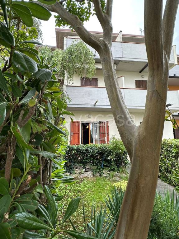casa indipendente in vendita a Ravenna in zona Lido Adriano