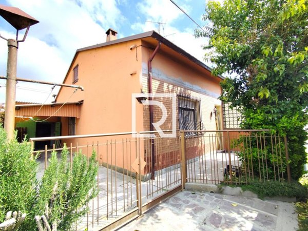 casa indipendente in vendita a Ravenna in zona Piangipane