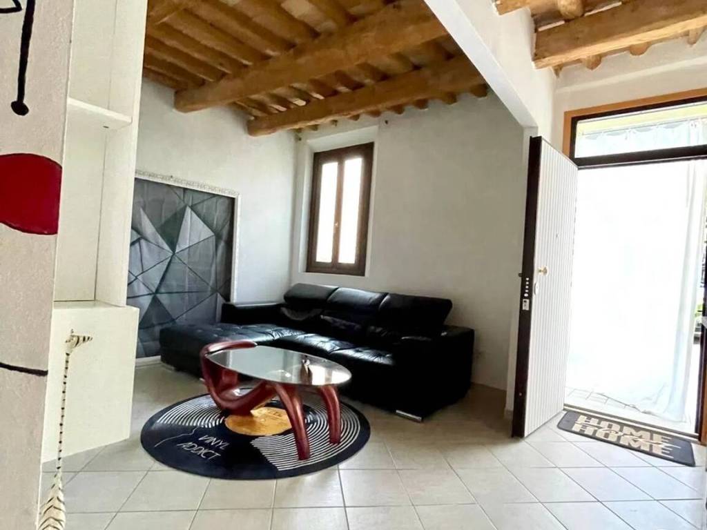 casa indipendente in vendita a Ravenna in zona Ammonite