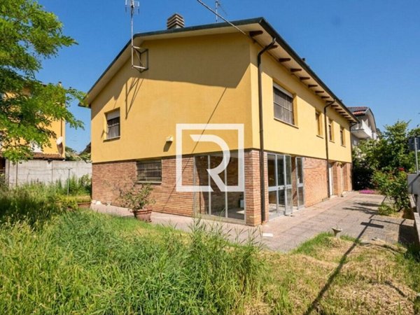 casa indipendente in vendita a Ravenna in zona Centro Storico
