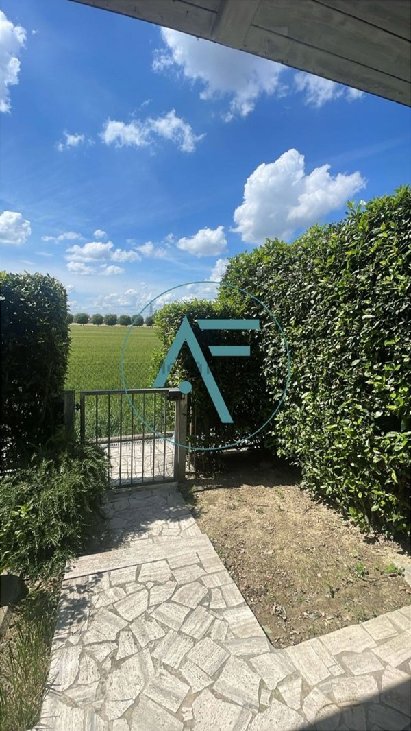 casa indipendente in vendita a Ravenna in zona Centro Storico