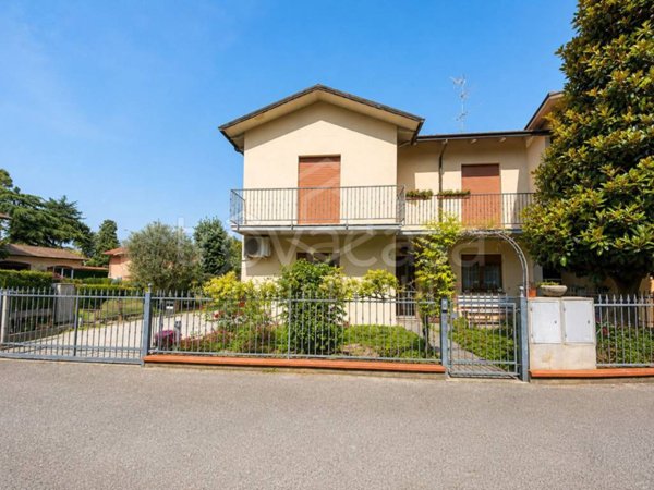 casa indipendente in vendita a Ravenna