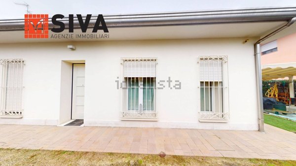 casa indipendente in vendita a Ravenna