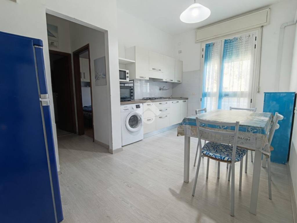 appartamento in vendita a Ravenna in zona Lido Adriano