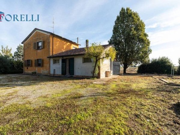 casa indipendente in vendita a Ravenna in zona San Zaccaria