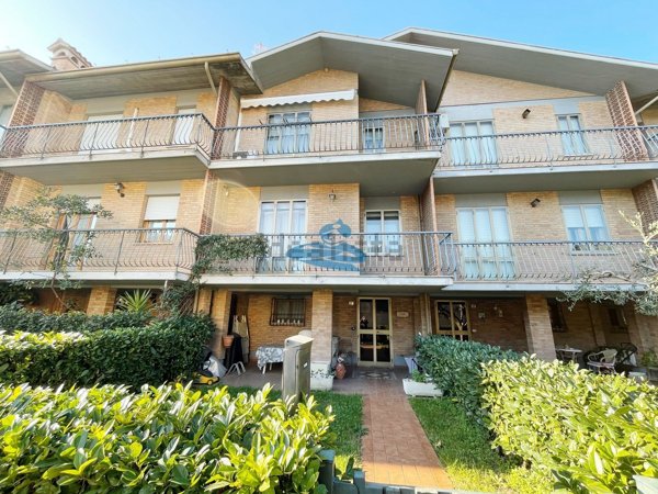 casa indipendente in vendita a Ravenna in zona Centro Storico