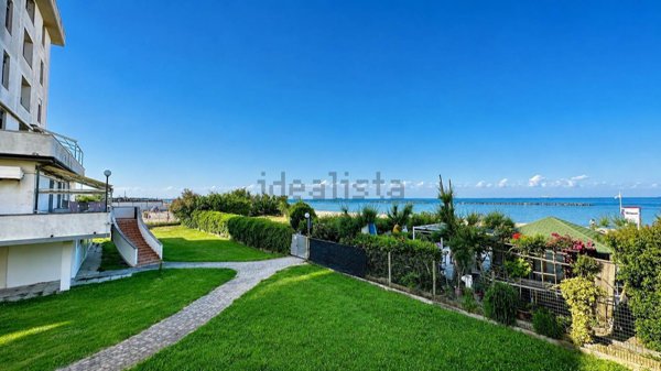 appartamento in vendita a Ravenna in zona Lido Adriano