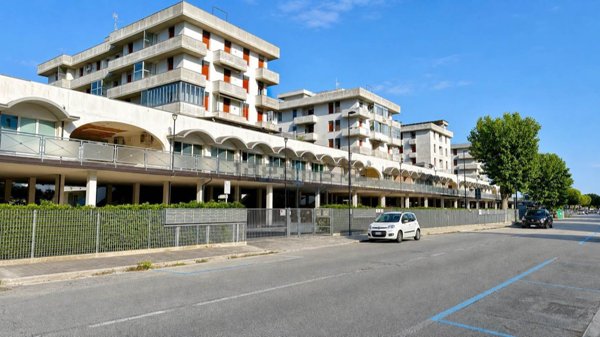appartamento in vendita a Ravenna in zona Lido Adriano