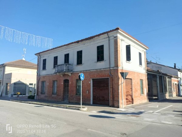 casa indipendente in vendita a Ravenna in zona Santo Stefano