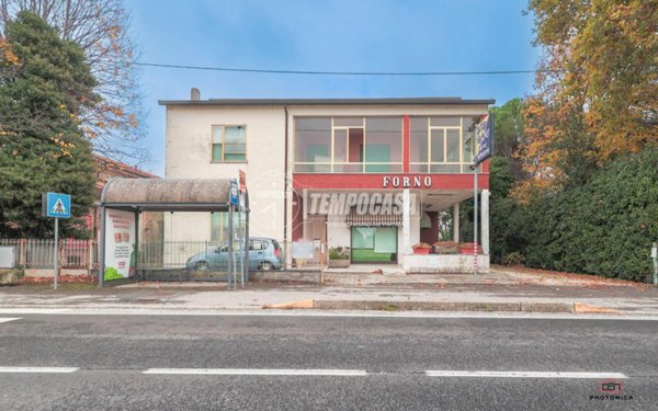 casa indipendente in vendita a Ravenna in zona Gambellara