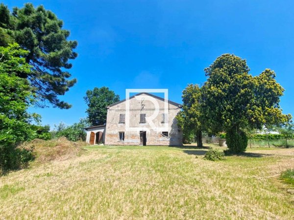 casa indipendente in vendita a Ravenna in zona Piangipane
