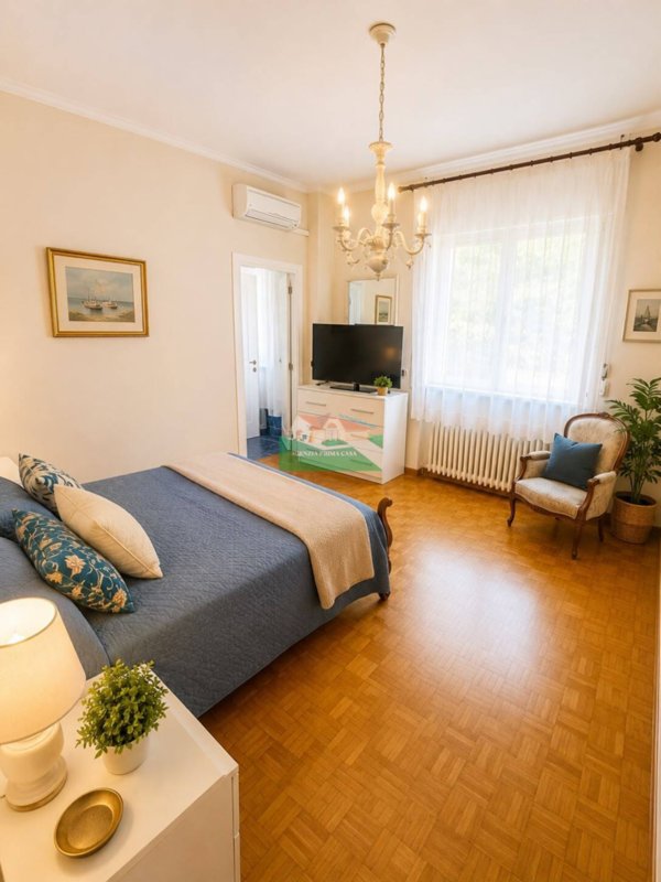casa indipendente in vendita a Ravenna in zona Centro Storico
