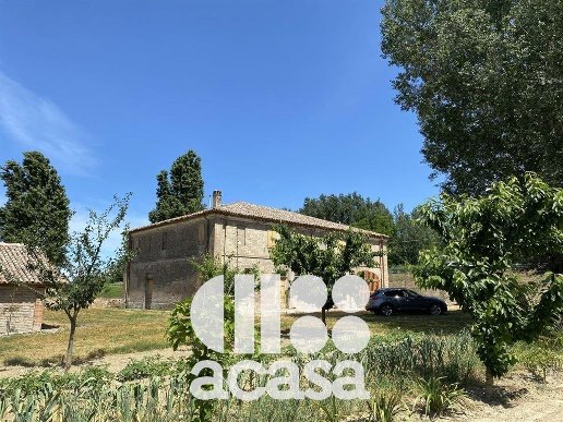 casa indipendente in vendita a Ravenna in zona Longana