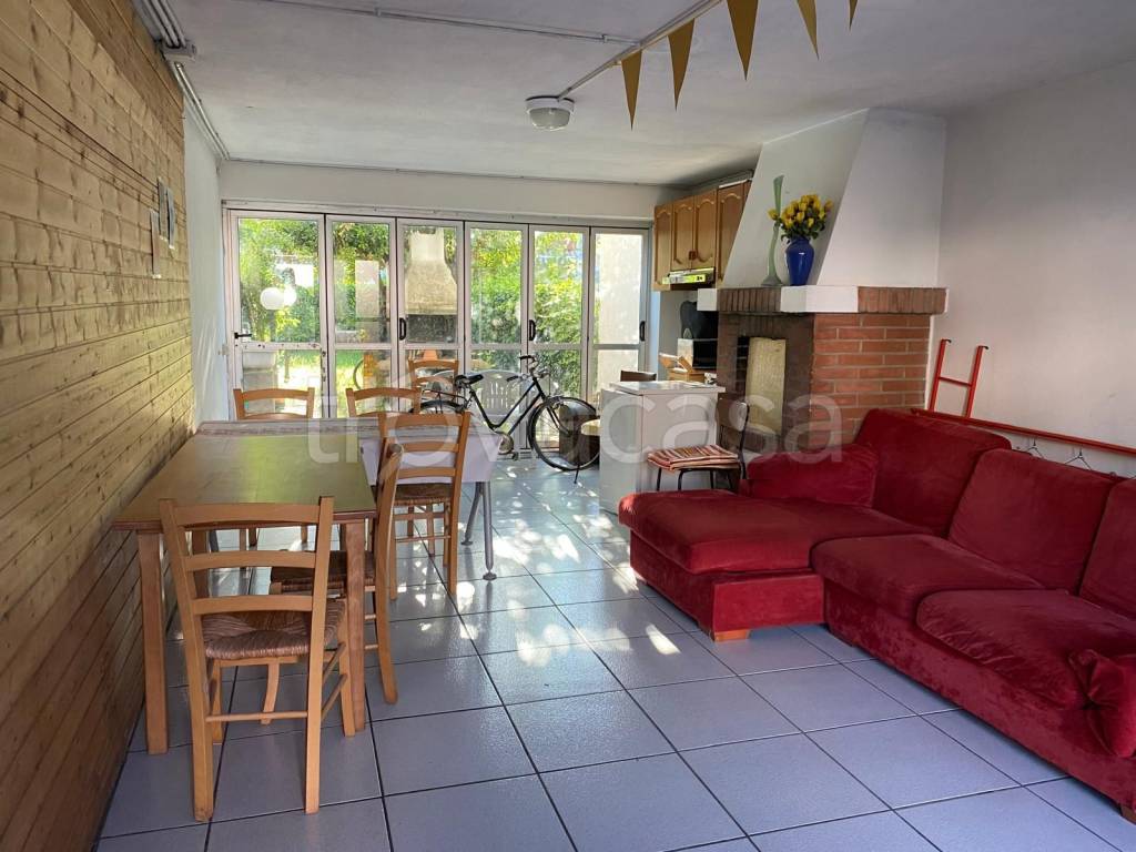 appartamento in vendita a Ravenna in zona Lido di Dante
