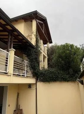 casa indipendente in vendita a Ravenna in zona Classe