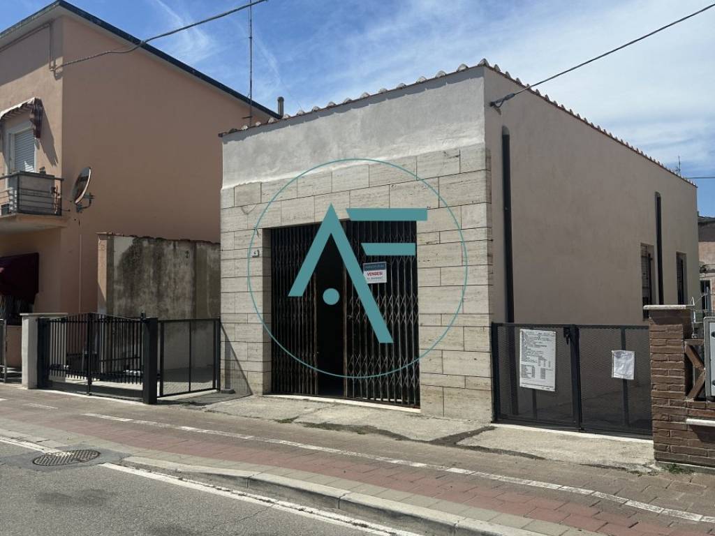 negozio in vendita a Ravenna in zona Centro Storico