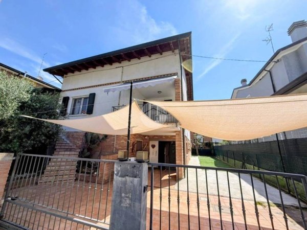 casa indipendente in vendita a Ravenna in zona Marina di Ravenna