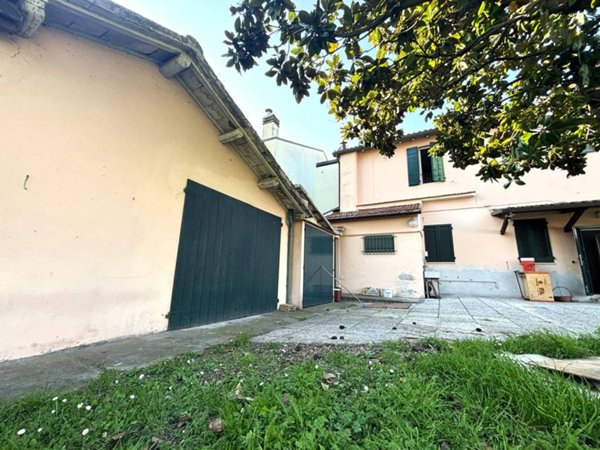 casa indipendente in vendita a Ravenna in zona San Pietro in Vincoli