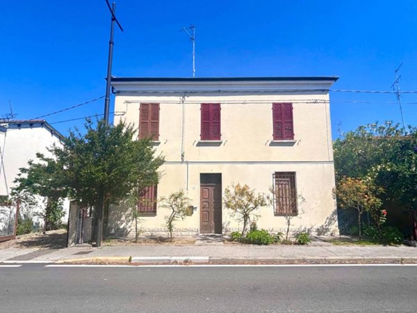 casa indipendente in vendita a Ravenna in zona San Pietro in Vincoli