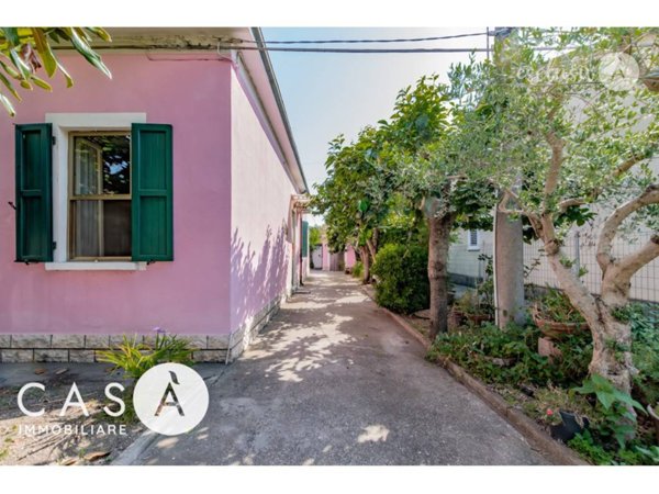 casa indipendente in vendita a Ravenna in zona Fosso Ghiaia