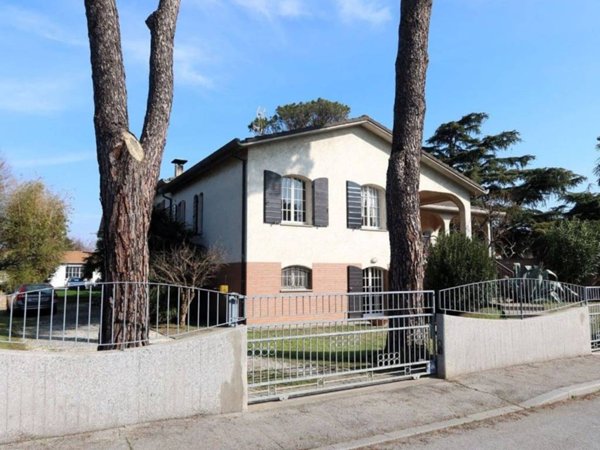 casa indipendente in vendita a Ravenna in zona Santo Stefano