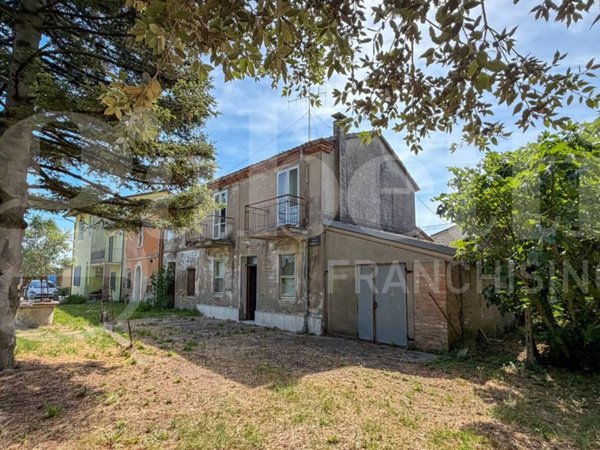 casa indipendente in vendita a Ravenna in zona Carraie