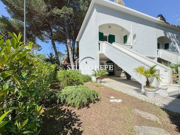 casa indipendente in vendita a Ravenna in zona Marina Romea