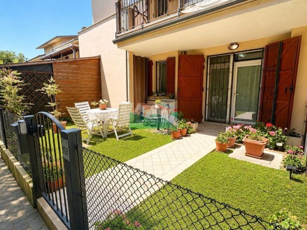 appartamento in vendita a Ravenna in zona Lido di Dante