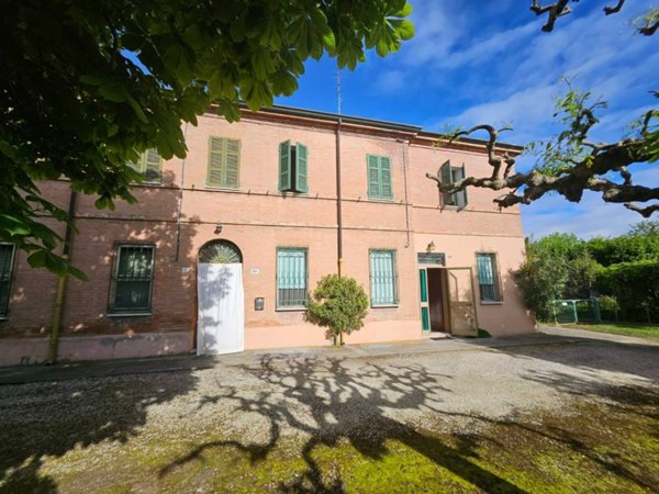 casa indipendente in vendita a Ravenna in zona Borgo Montone