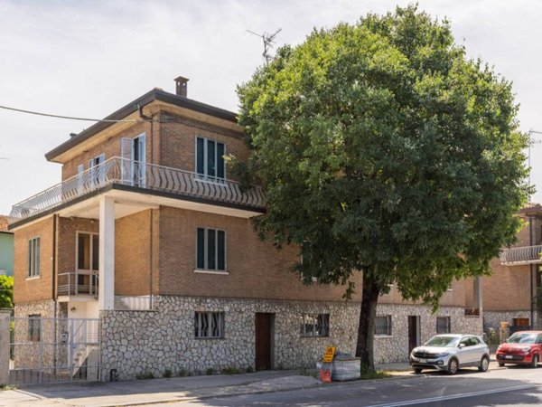 casa indipendente in vendita a Ravenna in zona Ponte Nuovo