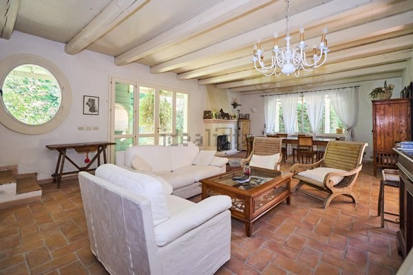 casa indipendente in vendita a Ravenna in zona Lido di Savio