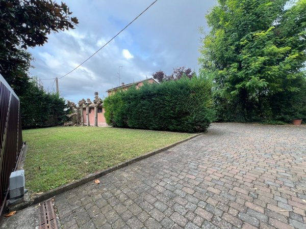 casa indipendente in vendita a Ravenna in zona San Michele