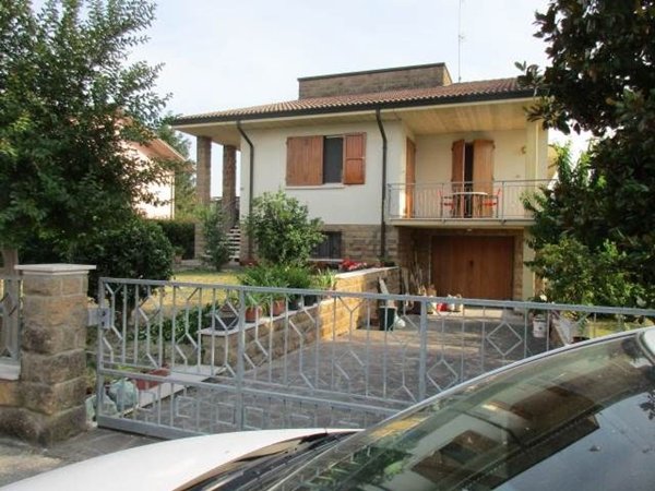 casa indipendente in vendita a Ravenna in zona Gambellara
