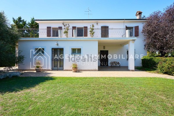 casa indipendente in vendita a Ravenna in zona Borgo Montone
