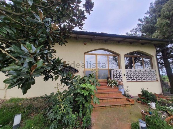 casa indipendente in vendita a Ravenna in zona Camerlona