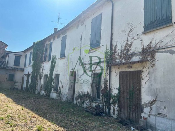 casa indipendente in vendita a Ravenna in zona Centro Storico