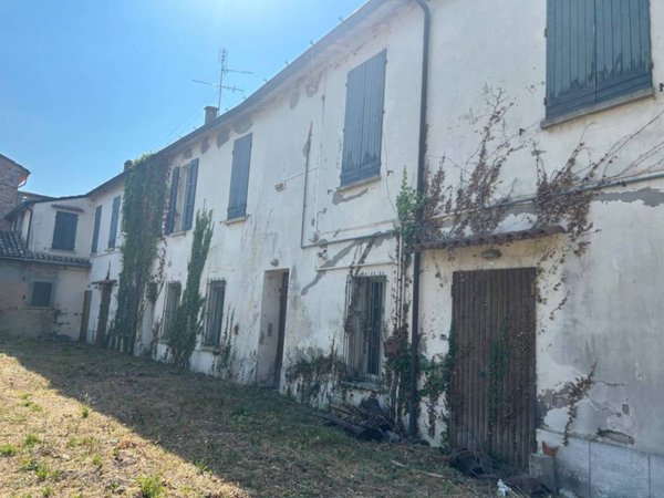 casa indipendente in vendita a Ravenna in zona Centro Storico