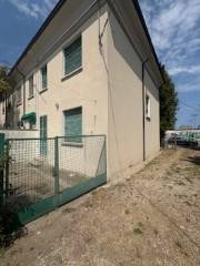 casa indipendente in vendita a Ravenna in zona Centro Storico