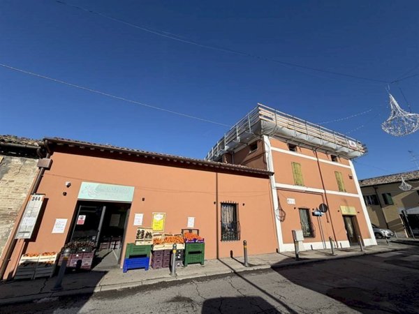 negozio in vendita a Ravenna