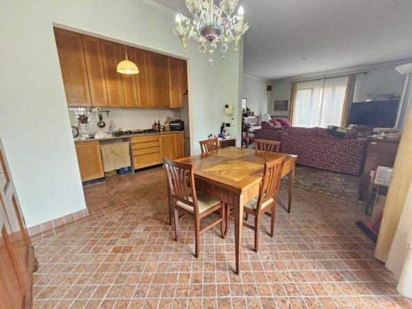casa indipendente in vendita a Ravenna in zona Centro Storico